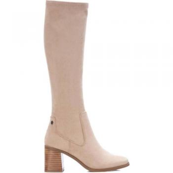 Botas de Mujer XTI, diseño alto, color beige, material ante, cierre elástico
