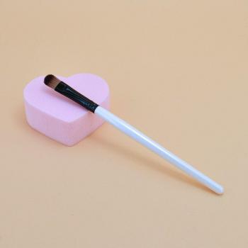 Herramienta Cosmética para Contorno de Nariz