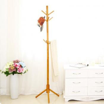 Portemanteau sur pied en bois