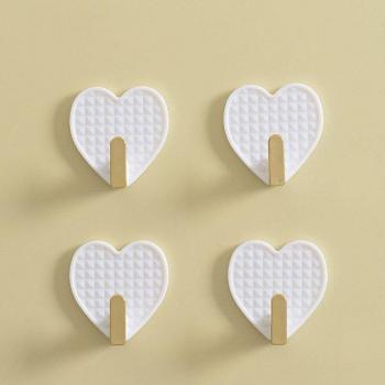 4pcs Cute Heart-Shaped Wall Hooks