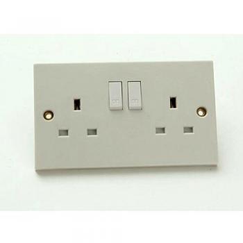 2 GANG SWITCHED SOCKET