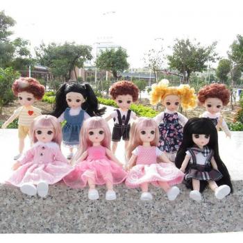 Tiny Trendsetter Doll – 16 cm, 13 Joints, Dress & Daily Wear Pack