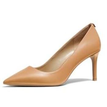 Bomba Alina Beige: Tacones Femeninos Michael Kors