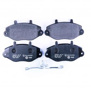 Hella Bremsbeläge vorne Ford Transit