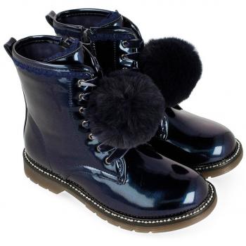 Niña en Azules: Botas Gioseppo 41510 de Charol