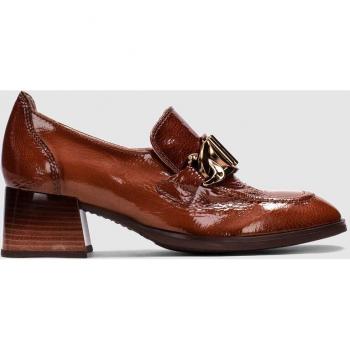 Mocasín marca Hispanitas para mujer en color cuero
