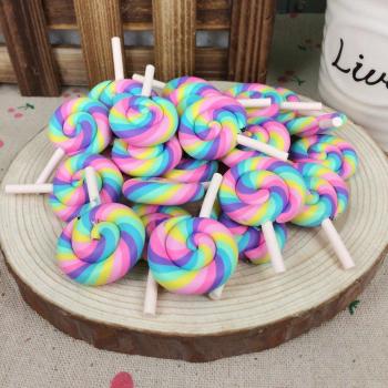Bunte Regenbogen‑Tonne‑Verzierung 28 x 43 mm
