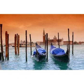 Fototapete Papermoon – Boote in Venedig (5,00 m × 2,80 m)