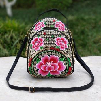Retro-Reiserucksack mit Blumendesign, ideal für Frauen