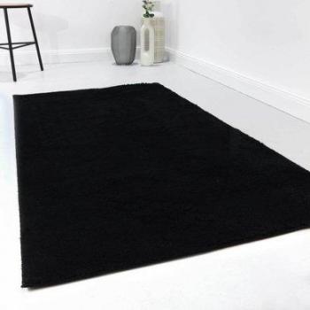 Tapis tufté noir 133x200 mèches rases