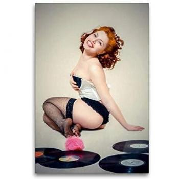 Elisabeth Stanzer HD-Wandbild 60 × 90 cm – Sexy Hexi Leinwanddruck