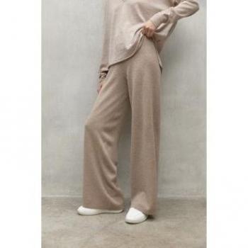 Pantalón Verde Urbano EcoCabri: Estilo Casual Sostenible