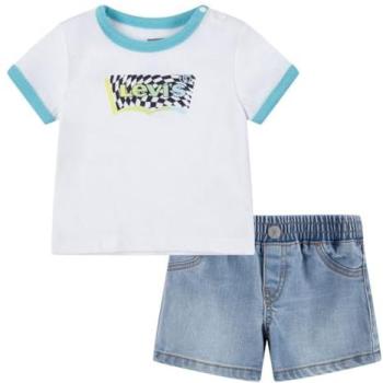 Camiseta y Bermuda Levi's