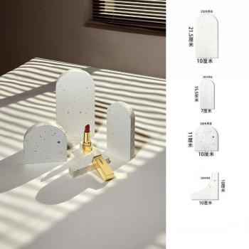 Cube géométrique pour accessoires de prise de vue