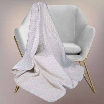Kassandra Plaid 150x200 cm - Weiche Wohndecke