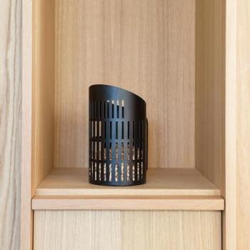 Pelle à granulés ronde noire 12 cm - Le Marquier