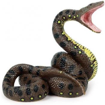 Lifelike Giant Garden Reptile Simulation