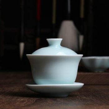 Soupière craquelée Longquan avec accessoires