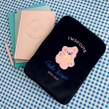 Bentoy Bear Hug iPad Case