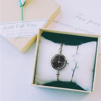 Pulsera Cuadrada Retro Mujer Esfera Suave