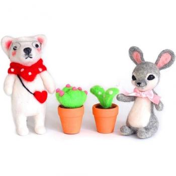 Mini Conejo de fieltro para principiantes - Kit completo 11,5 cm