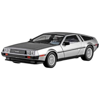 DMC-12 1982 Super Car 1/24 Scale Plastic Model