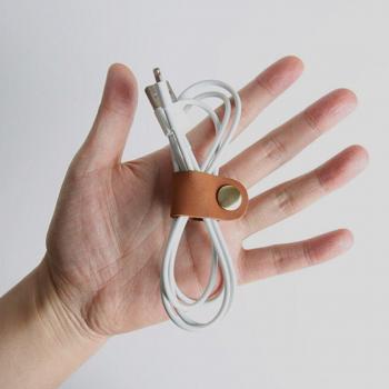 Portable USB Cable Organizer for Headphones
