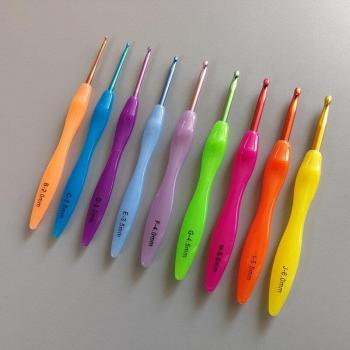 Aluminum Crochet Hook Set (2.0-6.0mm, 9Pcs) with TPR Needles