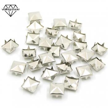 Remaches Metalizados Cuadrados 100 – Accesorio de Cuatro Garras para Ropa y Bolsos DIY