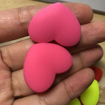 200pcs Heart-Shaped Tennis Racket Vibration Dampeners in 4 Colors