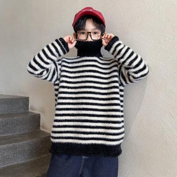 Koreanischer Streifen-Rollkragenpullover für Jungen
