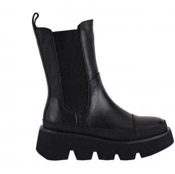 Emanuelle Vee Black Boot Collection