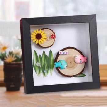 Marco Decorativo de Flores en Caja de Madera