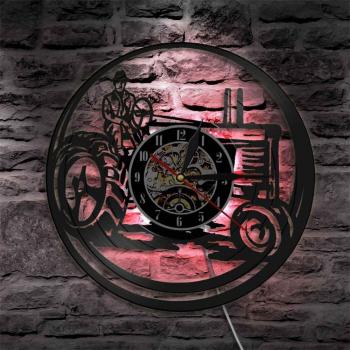 Vintage Farmall Traktor Wanduhr mit LED