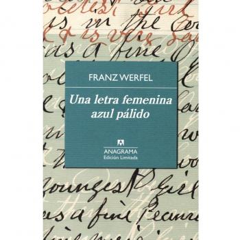 UNA LETRA FEMENINA AZUL PÁLIDO