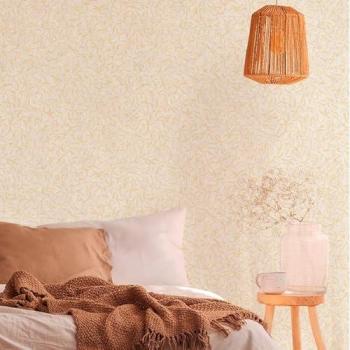 Feuillage Doré & Crème – Tapisserie Élégante