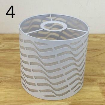 Candelabro minimalista de hierro forjado