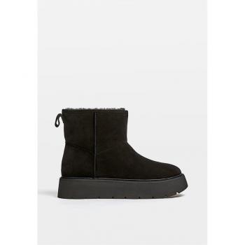 Stradivarius Flat Ankle Boots with Faux Fur - Black