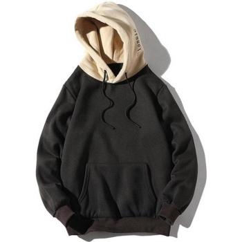Herren Sweatshirt mit Kapuze und lässigem Design