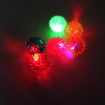 Balle de Plaisir Tactile avec Piquants et Flash