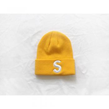 Bonnet brodé S Skullies – Pompon & Casquette