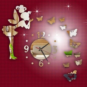 Reloj de pared moderno con mariposas