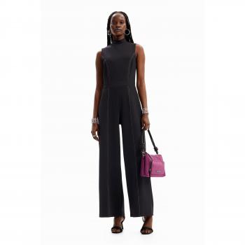 Macacão Desigual Culotte com Estampa Pesponto Preto M