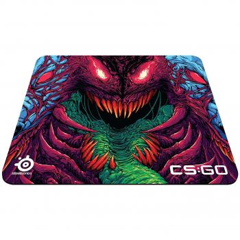 SteelSeries QcK+ CS:GO Hyper Beast Mausmatte – 45 cm × 40 cm, Stoff, rutschfeste Basis