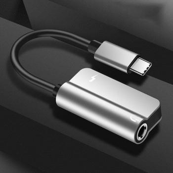 Adaptador de audio USB C a 3,5 mm con carga