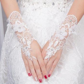 JaneVini Short Lace Bridal Gloves