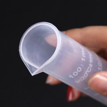 100ml Graduated Measuring Cylinder