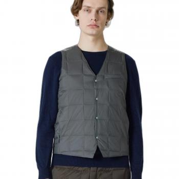 Chaleco Taion estilo clásico con cuello de pico y botón