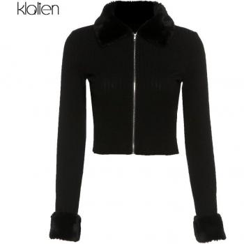 Abrigo Liso Crema con Cuello Peluchino
