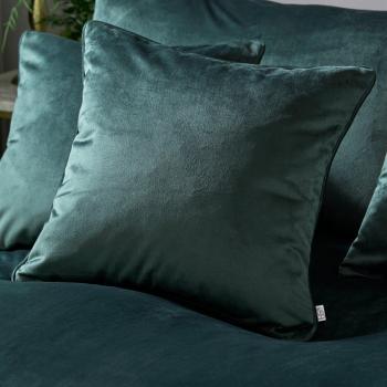 Laurence Llewelyn-Bowen Montrose Luxury Filled Plain Velvet Cushion